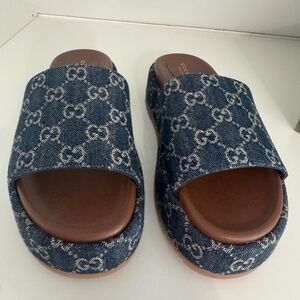 Authentic Gucci Printed Denim Slides. New in Box.